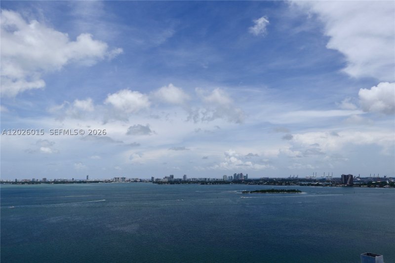 Apartment for rent at Paraiso Bay Miami 1906