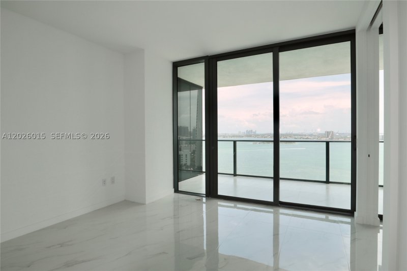 Apartment for rent at Paraiso Bay Miami 1906