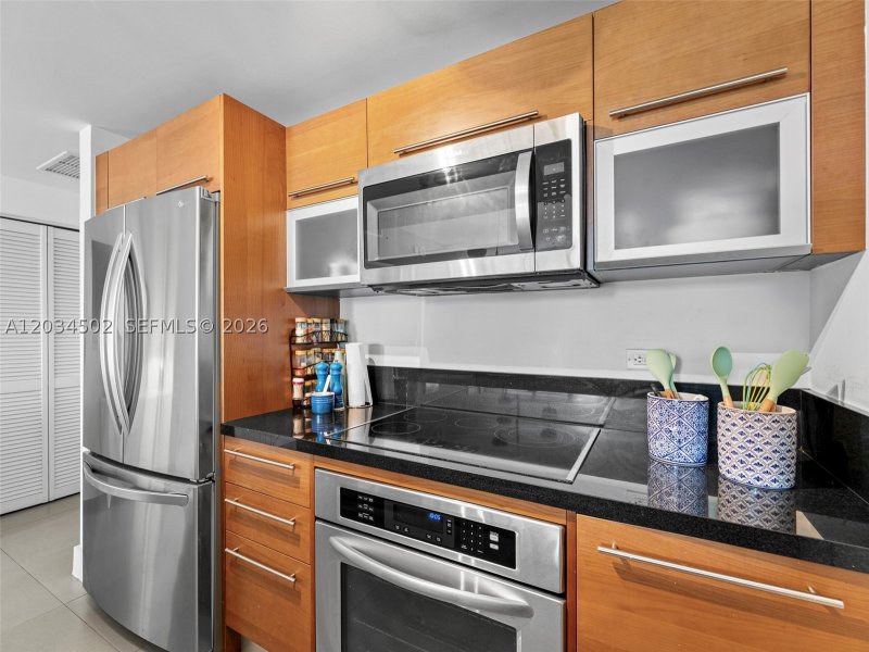 Condo for sale at Vizcayne South Tower 1801