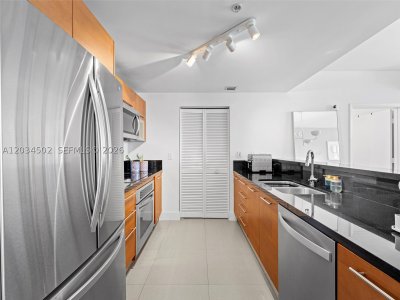 Comprar apartamento en Vizcayne South Tower 1801