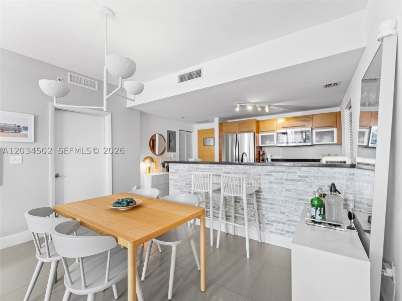 Condo for sale at Vizcayne South Tower 1801