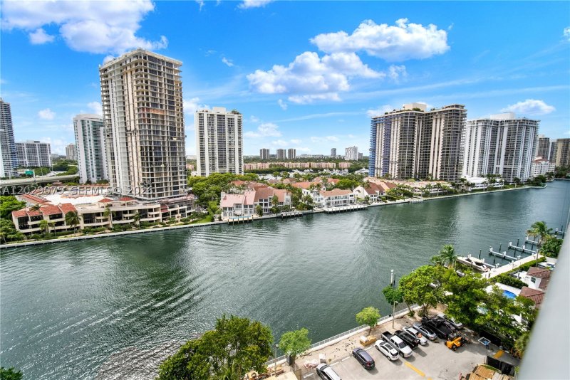 Comprar apartamento no Ocean View 1419
