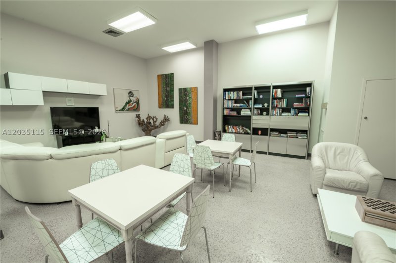 Comprar apartamento en Winston Towers 702