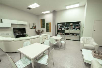 Comprar apartamento en Winston Towers 702