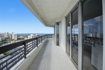 Aluguel de apartamento no Mystic Pointe 400 PH5