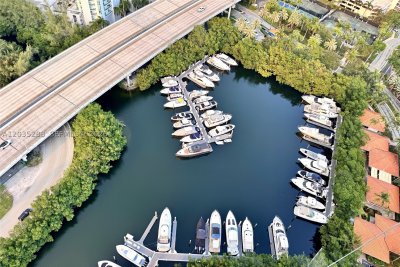Aluguel de apartamento no Mystic Pointe 400 PH5
