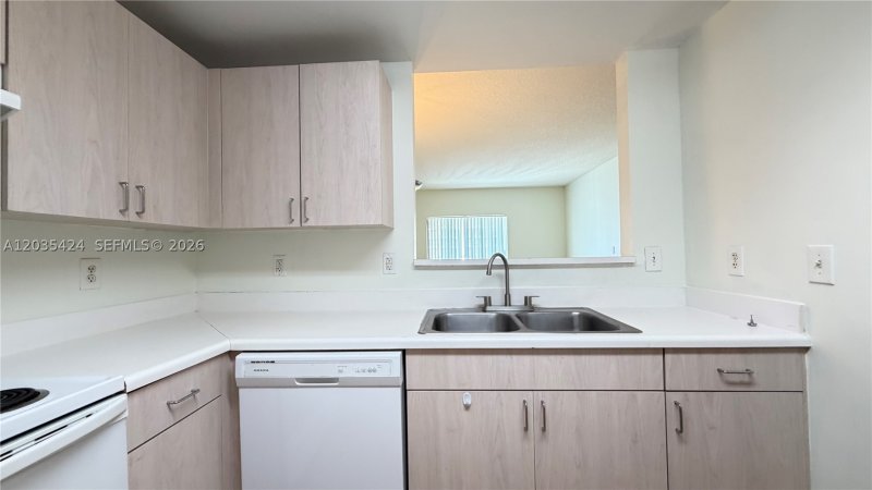 Apartment for rent at Douglas Grand 807