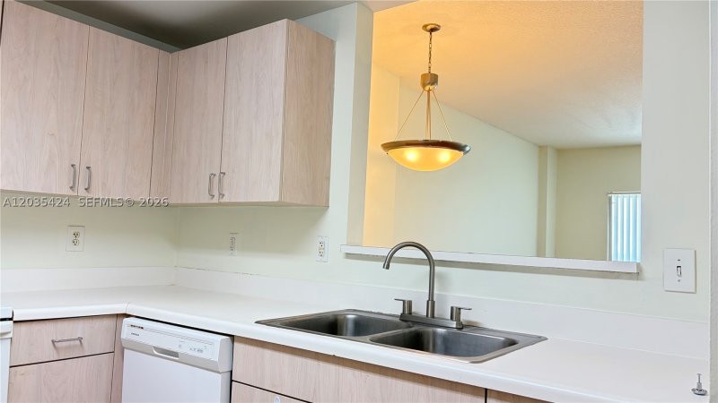 Apartment for rent at Douglas Grand 807