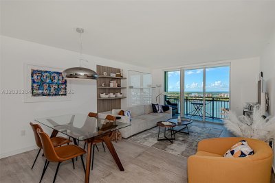 Yacht Club at Portofino Apt #2506