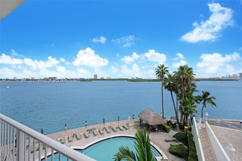 Alquiler de apartamento en Island Pointe 4R