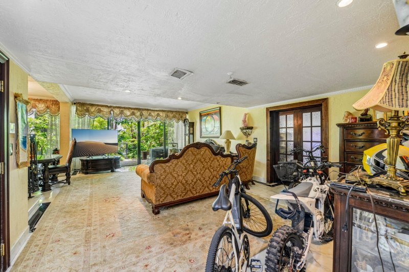 Comprar apartamento en Poinciana Island 1710