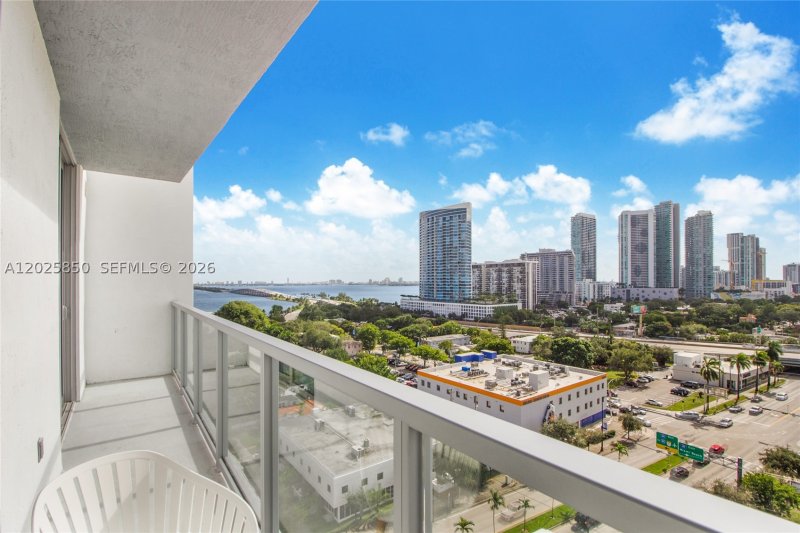 Comprar apartamento en Quadro Miami Design District S-1110