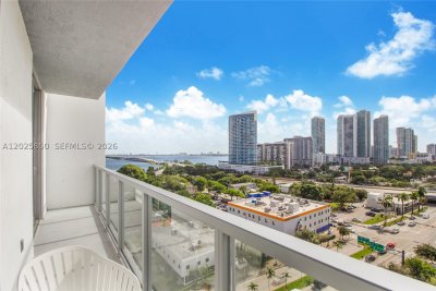 Comprar apartamento en Quadro Miami Design District S-1110