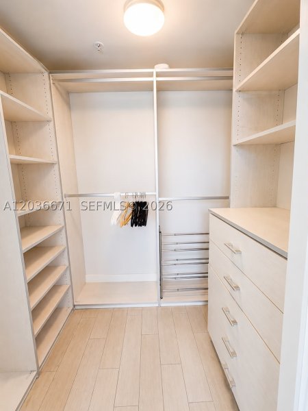 Condo for sale at Vizcayne South Tower 3004