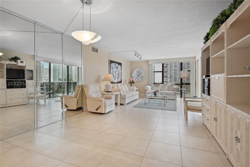 Condo for sale at El Dorado 603