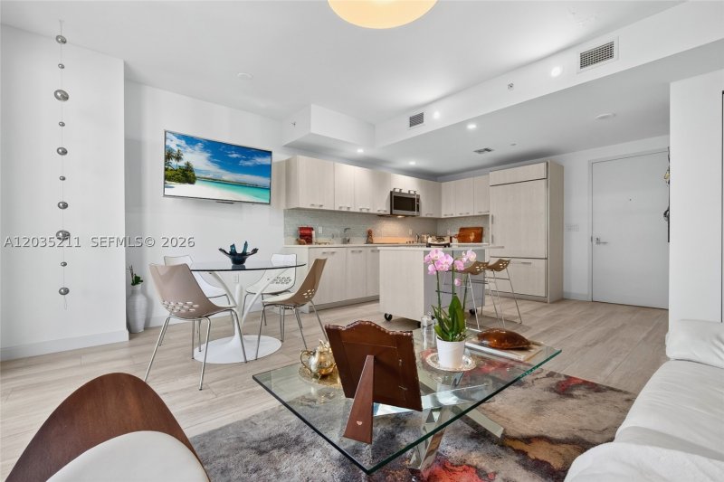 Property photo # 0
