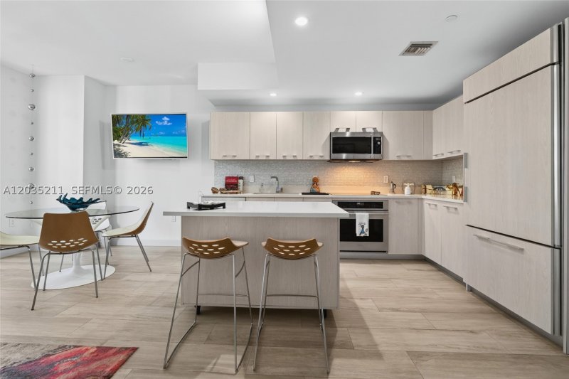 Property photo # 6