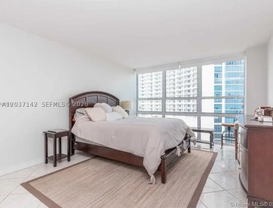 Aluguel de apartamento no Charter Club Condos 1006