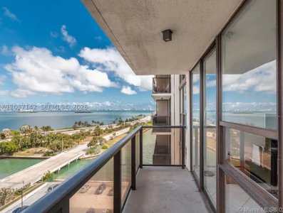 Aluguel de apartamento no Charter Club Condos 1006