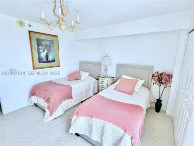 Aluguel de apartamento no Mystic Pointe 400 2306