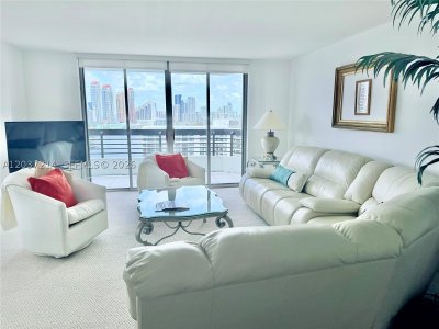 Aluguel de apartamento no Mystic Pointe 400 2306