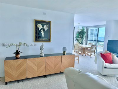 Aluguel de apartamento no Mystic Pointe 400 2306
