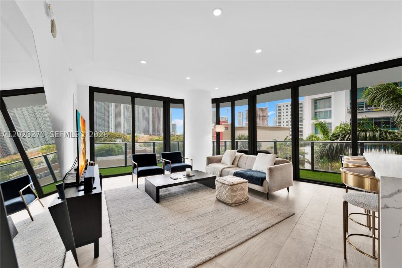 Apartment for rent at Hyde Midtown L304