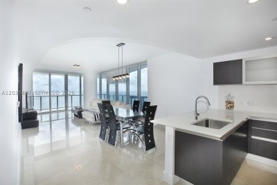 Aluguel de apartamento no Jade Beach 1201