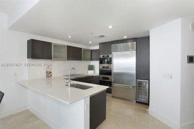 Aluguel de apartamento no Jade Beach 1201