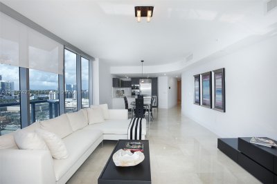 Aluguel de apartamento no Jade Beach 1201