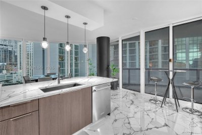 Comprar apartamento en Las Olas River House 1207