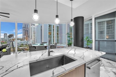 Comprar apartamento en Las Olas River House 1207