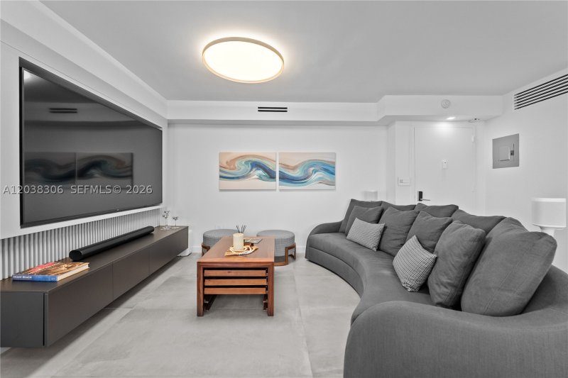 Condo for sale at Burleigh House 1216