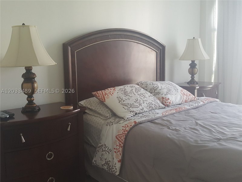Comprar apartamento en Plaza of the Americas 608