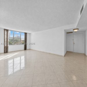 Comprar apartamento no Winston Towers 404