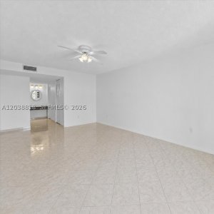 Comprar apartamento no Winston Towers 404