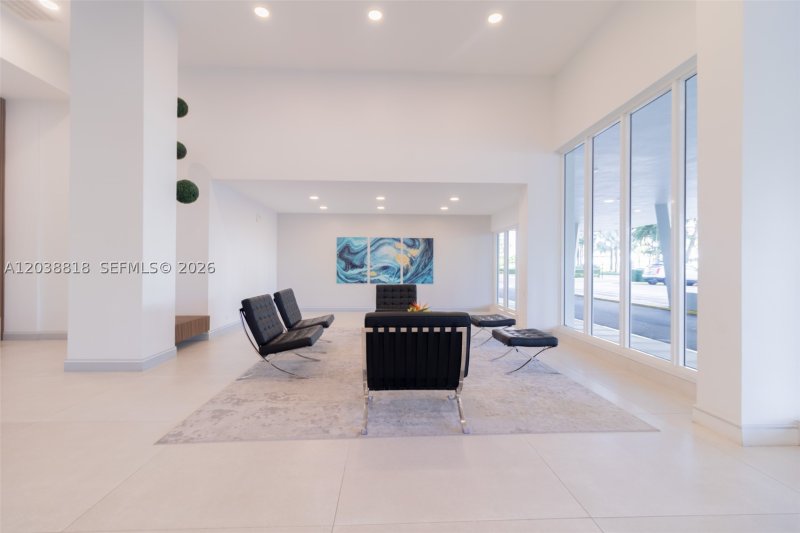 Condo for sale at Winston Towers 404