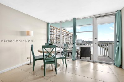 Comprar apartamento en Winston Towers 1905 + DEN