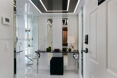 Comprar apartamento en Le Montcalm 902