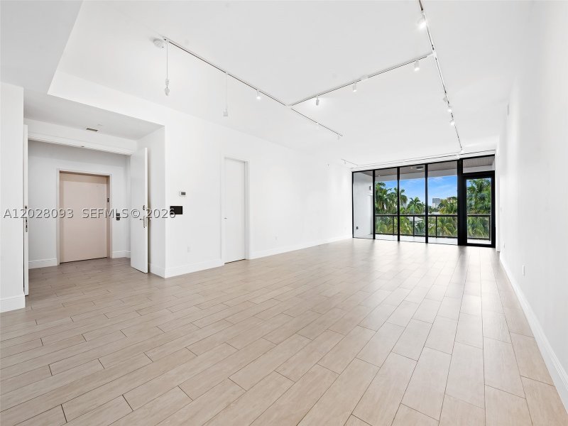 Condo for sale at Aqualuna Las Olas 403