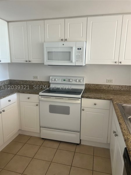 Alquiler de apartamento en Turnberry On The Green 611