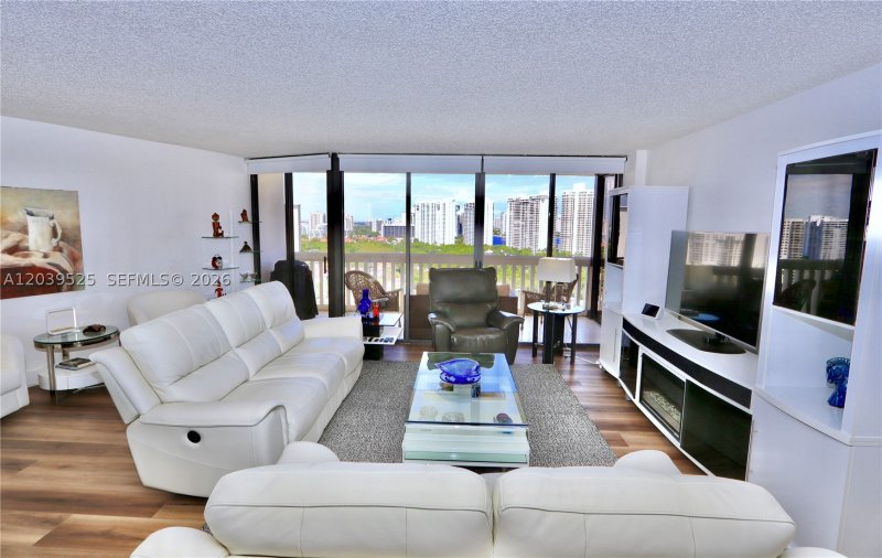 1000 Williams Island Apt #2005