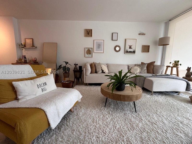 Apartment for rent at Seacoast 5700 3N