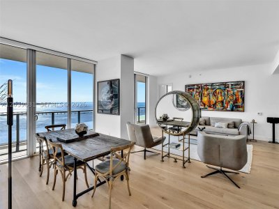 Alquiler de apartamento en Brickell House Condo 4202