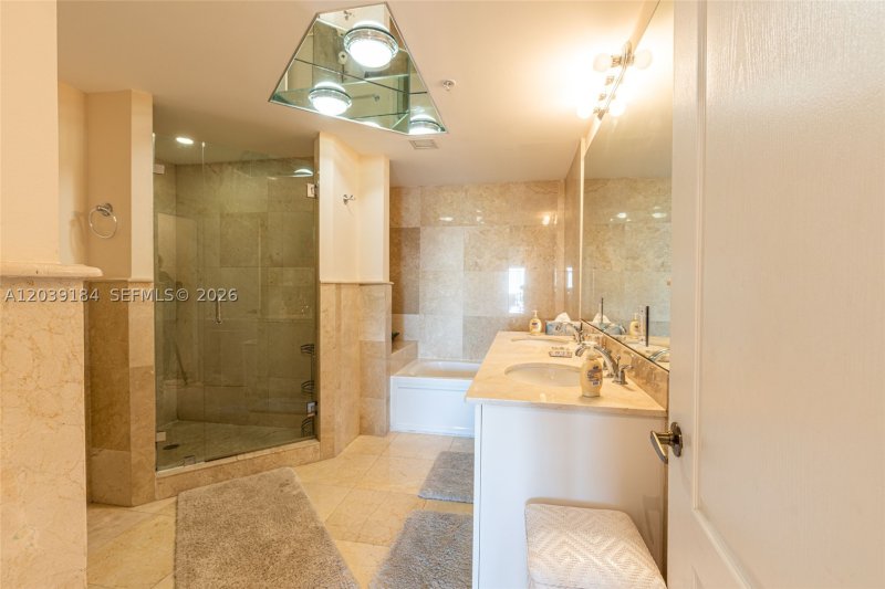 Alquiler de apartamento en King David UPH6