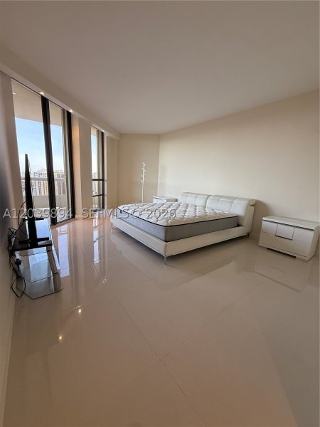 Apartment for rent at Terraces Of Turnberry TS8