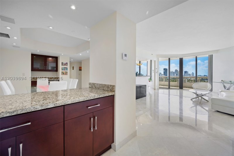 Apartment for rent at Terraces Of Turnberry TS8