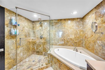 Comprar apartamento en Eloquence on the Bay 1804