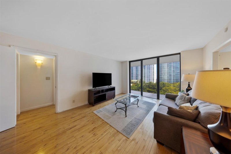 Property photo # 4