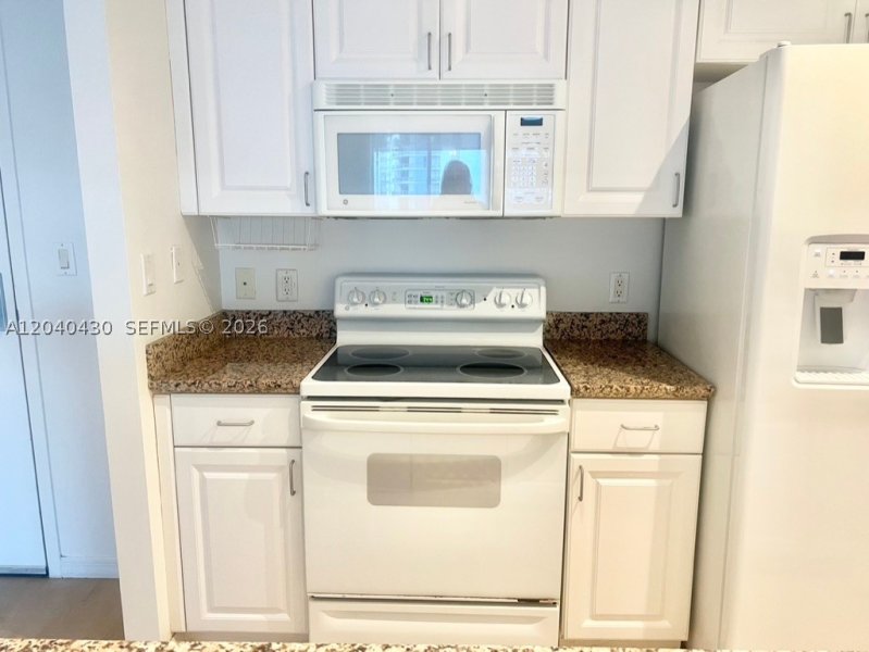 Aluguel de apartamento no Mark on Brickell 807